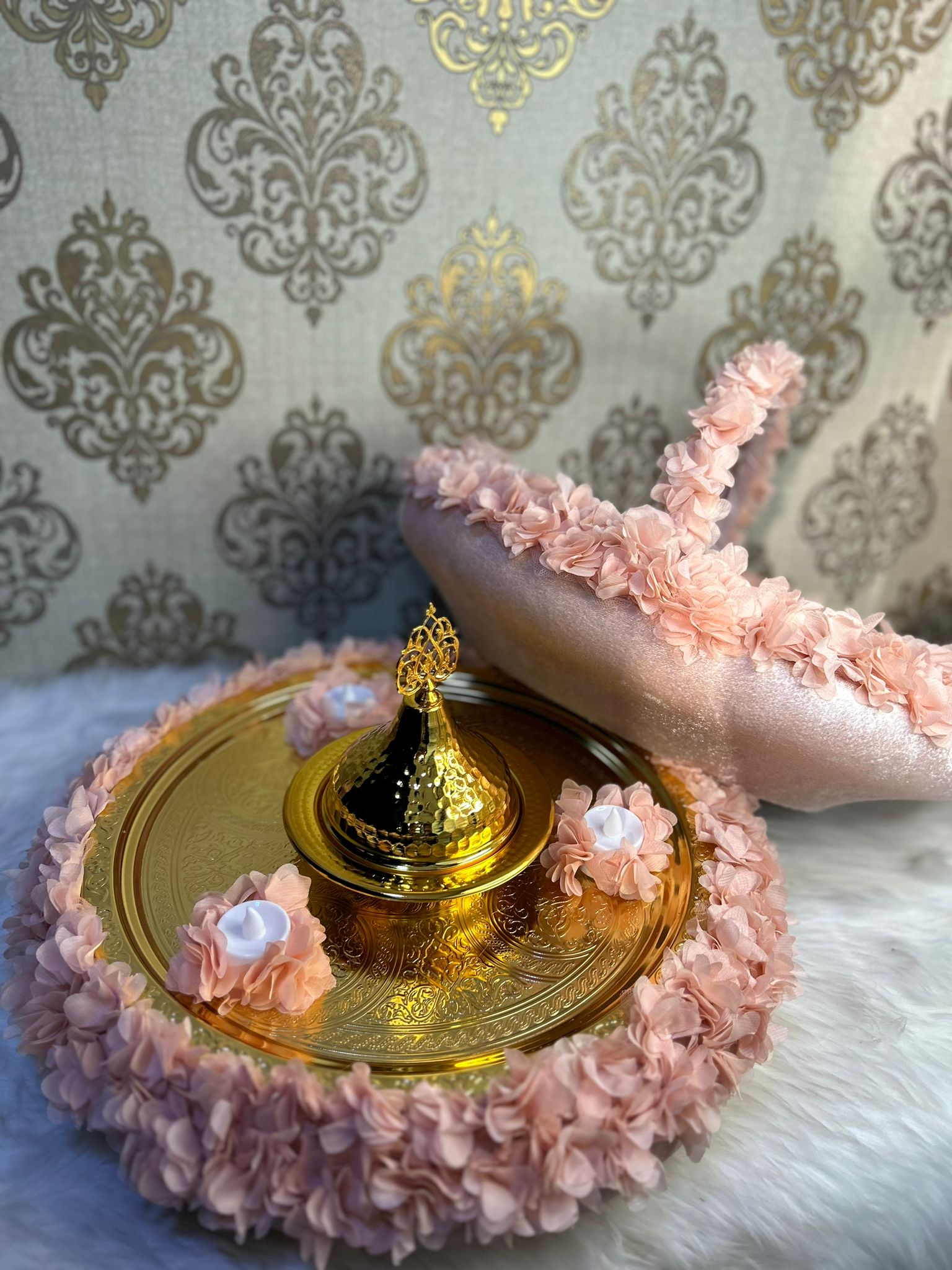 Lazer Çiçekli Sepet Tepsi