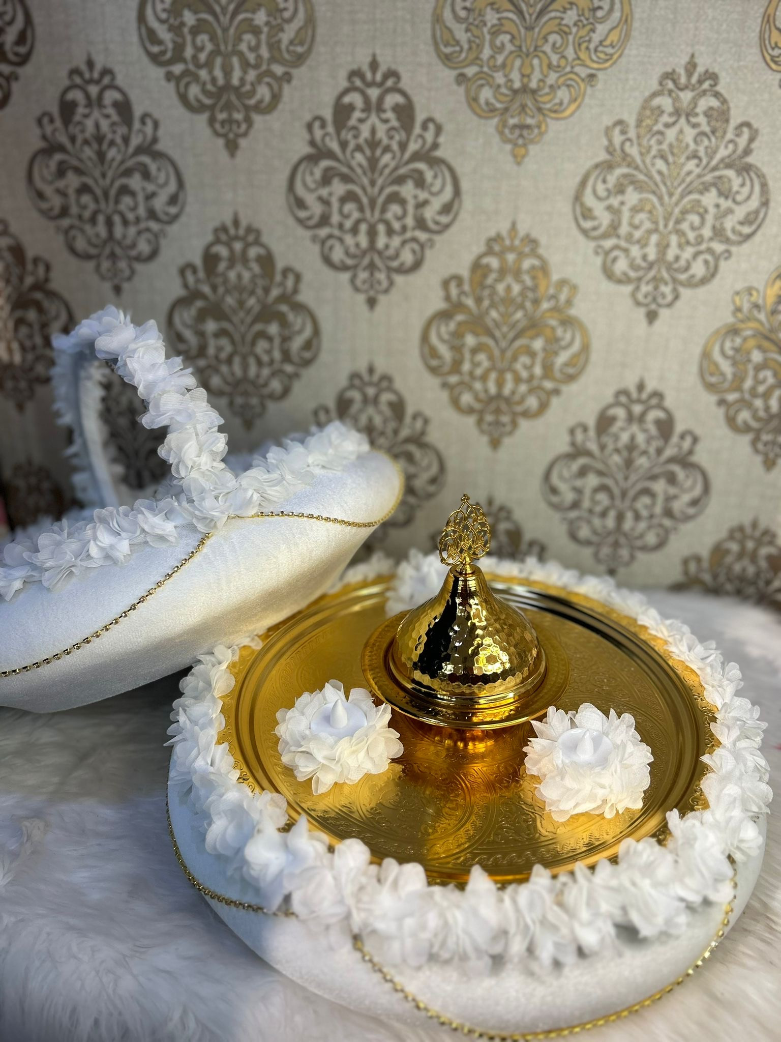 Lazer Çiçekli Sepet Tepsi