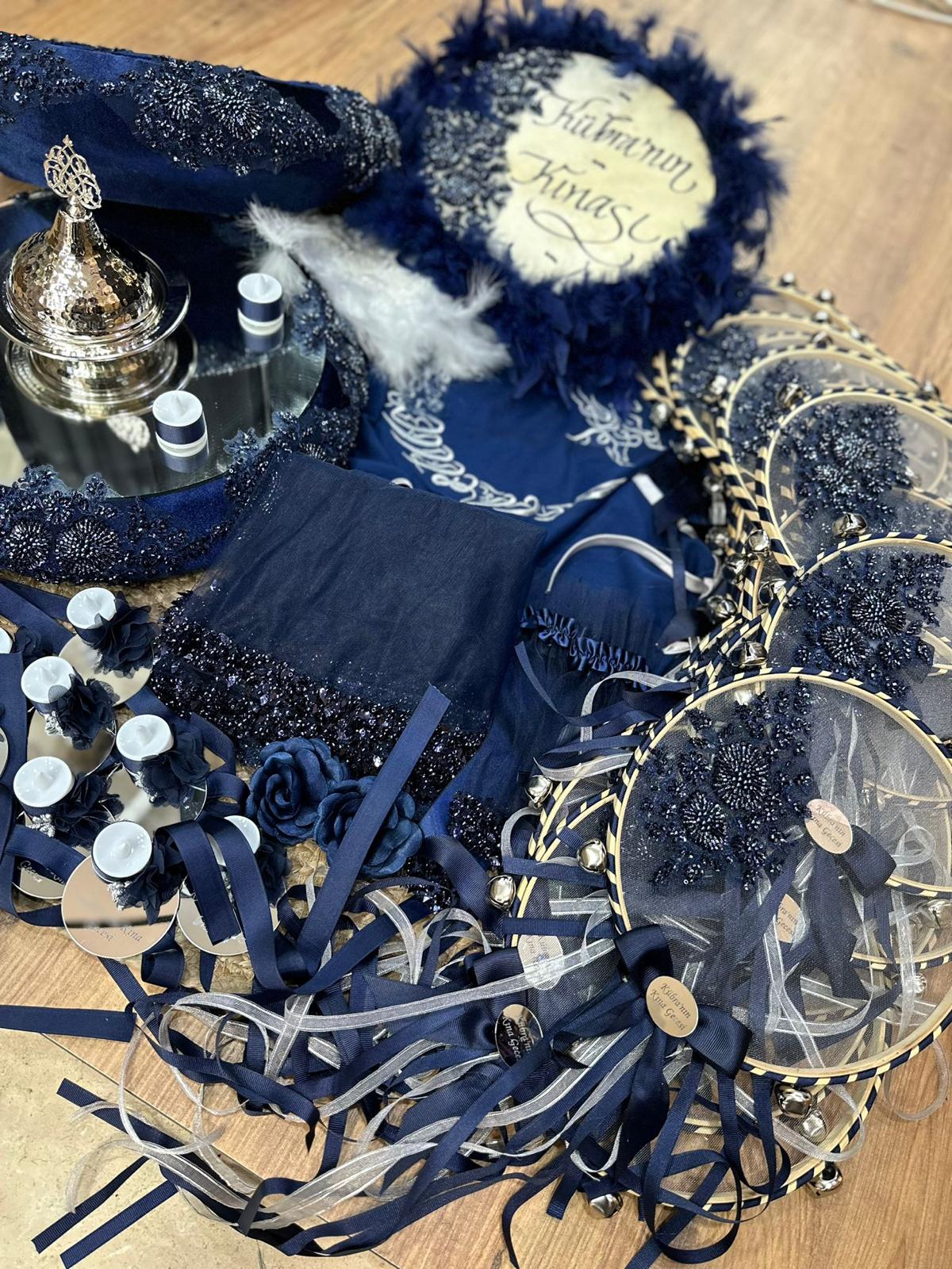 Kübra Gelin Lacivert Kına Seti