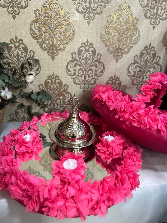 Lazer Çiçekli Sepet Tepsi