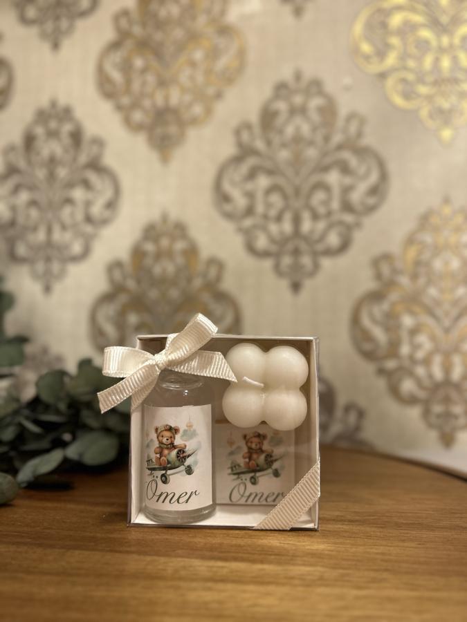 Kutuda Kolonya, Mum, Çikolata Seti