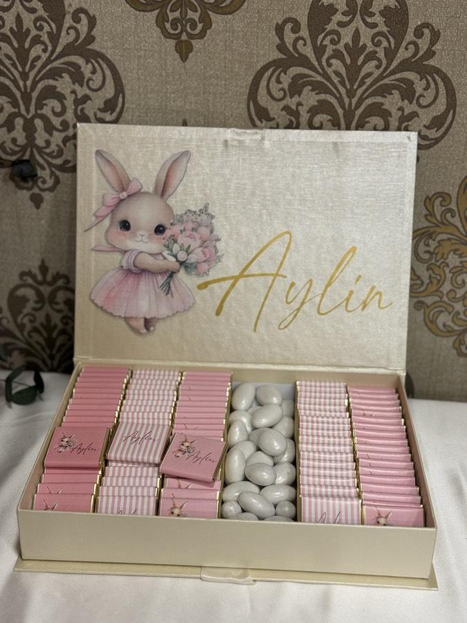 Kitap Kutuda Çikolata