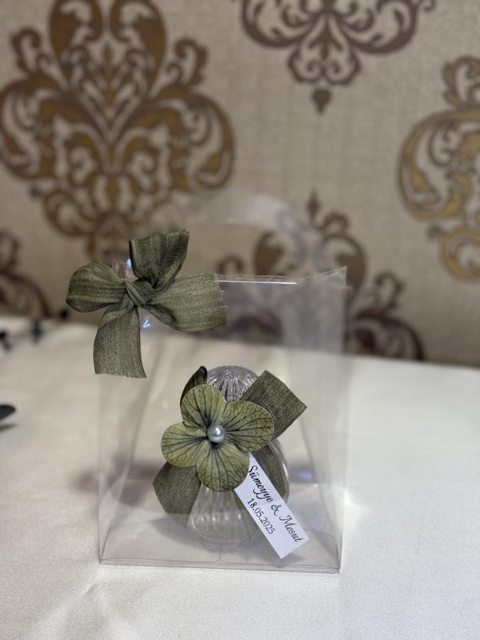 Çantada Kolonya Şişesi